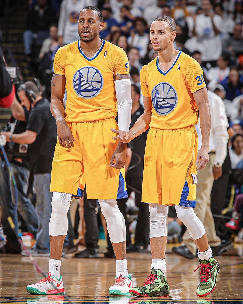 Stephen Curry tweet media