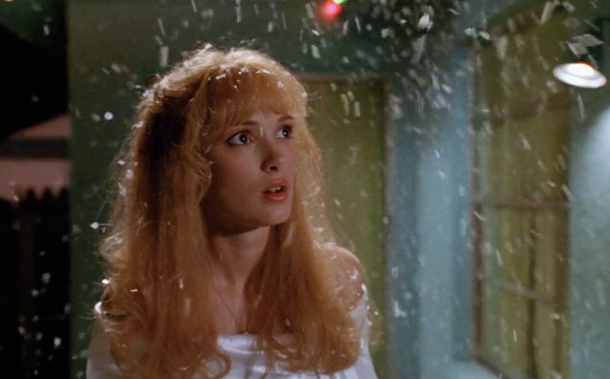 TheCinesthetic's tweet image. Edward Scissorhands (1990)