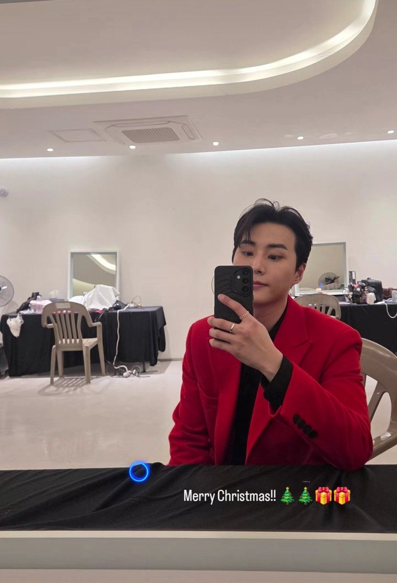 fromshunee's tweet image. 아침을 여는 프롬영케이다!!
다들 메리크리스마스~~🎄