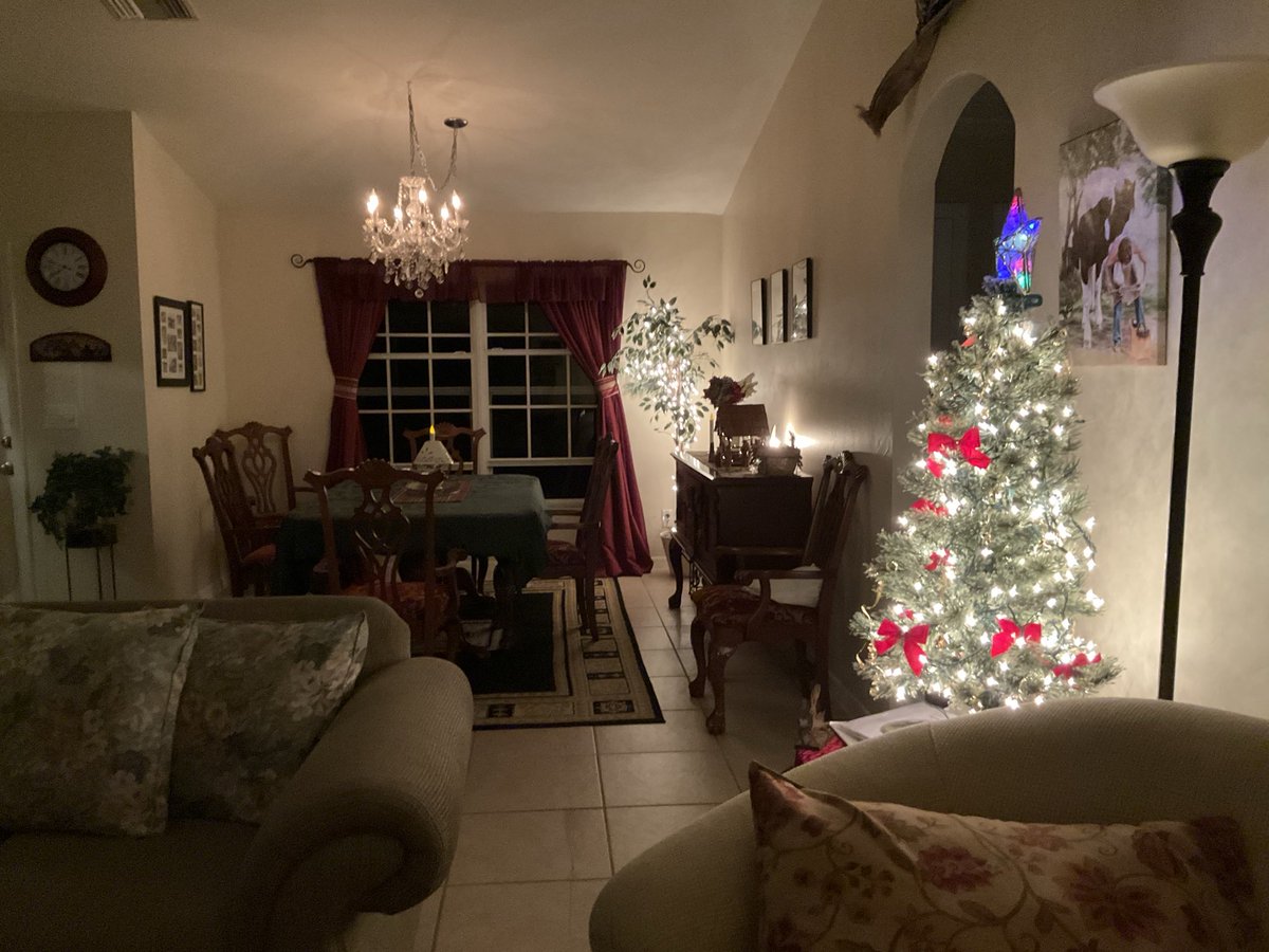 BestBetDesign's tweet image. Merry Christmas Eve to all! Enjoy &amp;amp; stay safe!