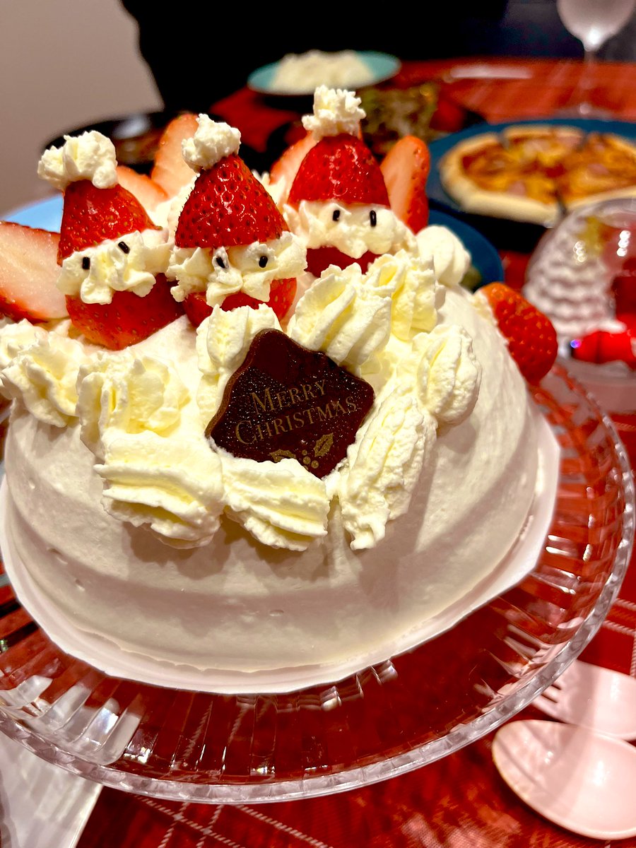 osushiburi's tweet photo. ケーキはスノーボンブ🎂に
娘とデコレーションした🥰🫶🫶
メリクリ🎅🎄 https://t.co/f6A8zm5CZc