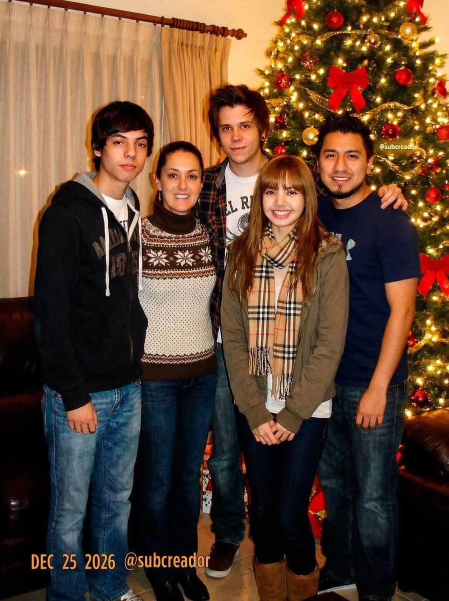 Ya ando en la posada con los primos y con la tia.

¿Ustedes qué harán hoy familia?