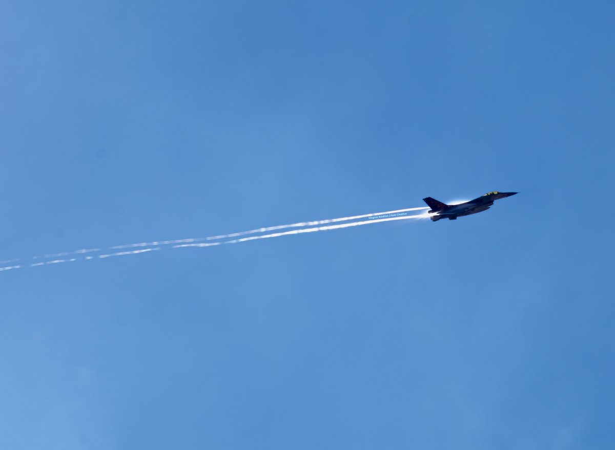 Miguel Picón ✈️🖥️ tweet media