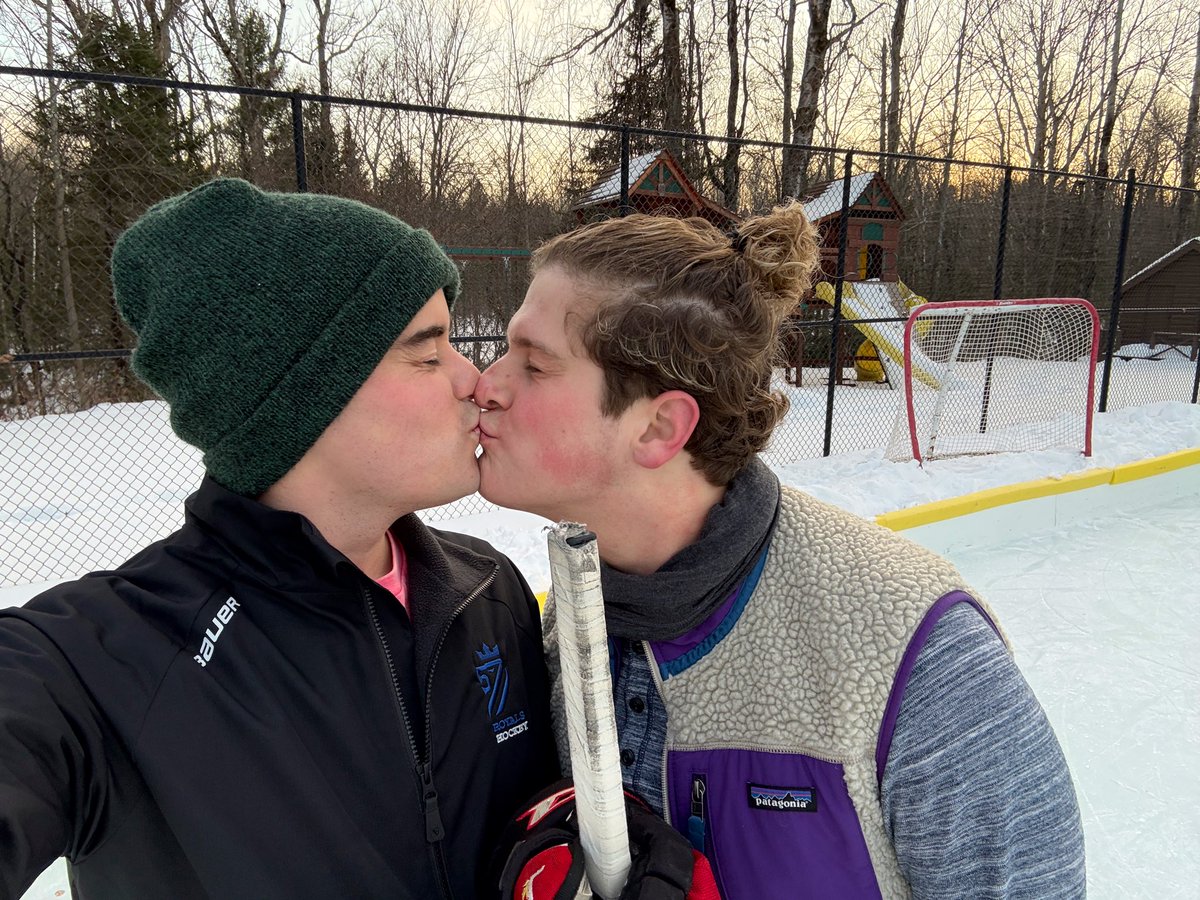 GagePatrick's tweet image. Is this Heated Rivalry? 🏒