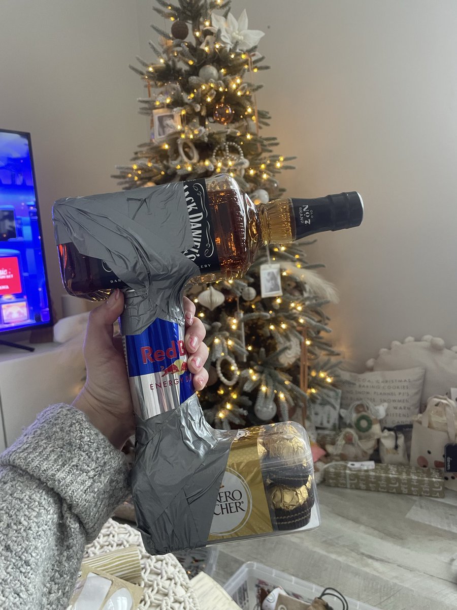 im about to be the funniest person at the family christmas  party