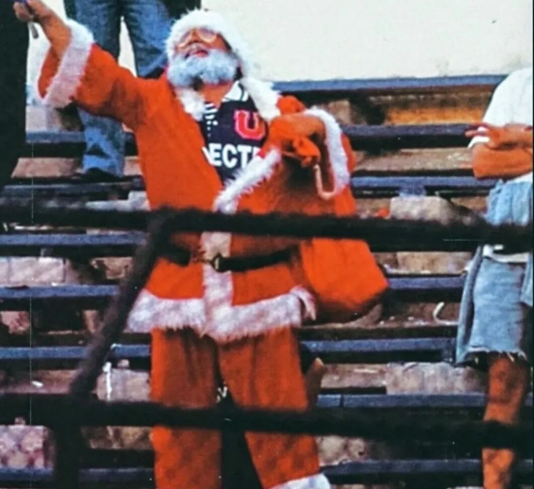 Pa_infinita's tweet photo. ¿Qué le pidieron a 🎅🏻? 

Feliz navidad para todo el pueblo azul 🔵🔴 https://t.co/zwA83biQJe