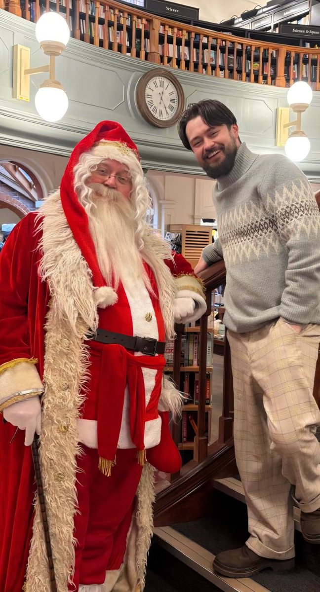 Waterstones Reading tweet media