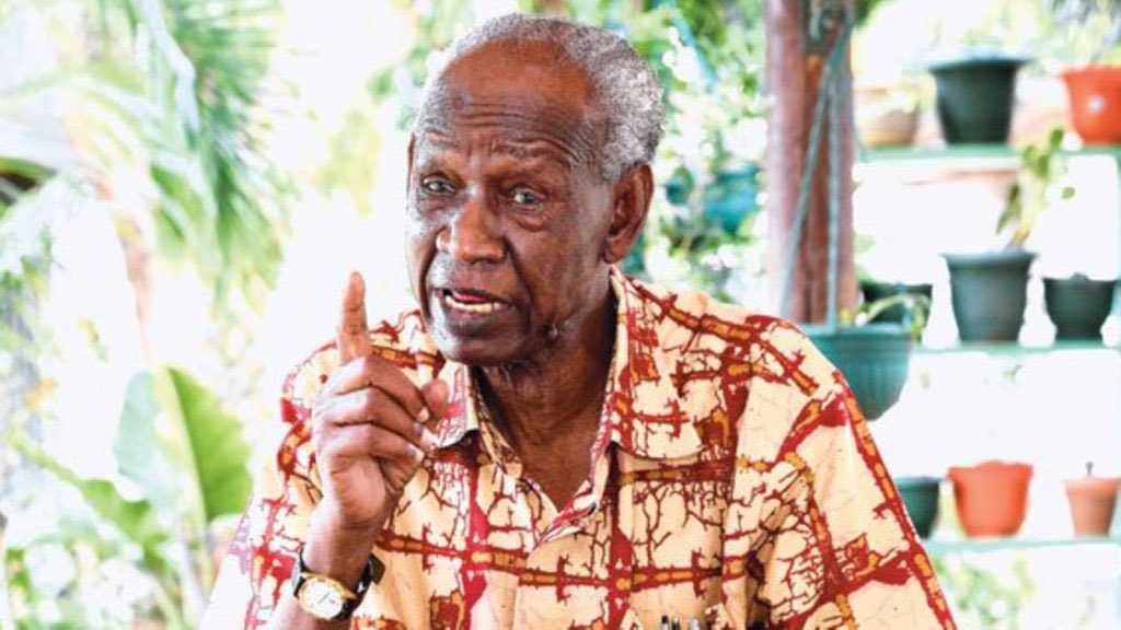 mangekimambi's tweet photo. Watanzania ni lazma tujivunie huyu Mzee. Mzee pekee aliebaki duniani ambae aliwahi kuwa kiongozi mkubwa na anazeeeka akiwa upande wa haki na akipigania haki bila woga wowote. Mzee ambae hana tamaa ya pesa wala madaraka yeye anachotaka ni kuona haki.  

Samia muuaji akajarabu kufanya propaganda ya kupiga nae picha juzi ili kutafuta uhalali ila Mzee akatoka Ikulu akampiga kwenye mshono.  

Watanzania kila siku tumuombee huyu Mzee Mungu aendelee kumuweka hai.  A true Tanzanian hero. 

Kina June Warioba, you must be proud to have such a father.  Tunawaonea wivu kwa kweli, wenzetu mlijua kupewa baba aisee. 

Kuna kina Kikwete wanazeeka na ushetani wao. Na uzee ule bado tamaa ya pesa na madaraka kwa familia yake ndio kipaumbele chake.