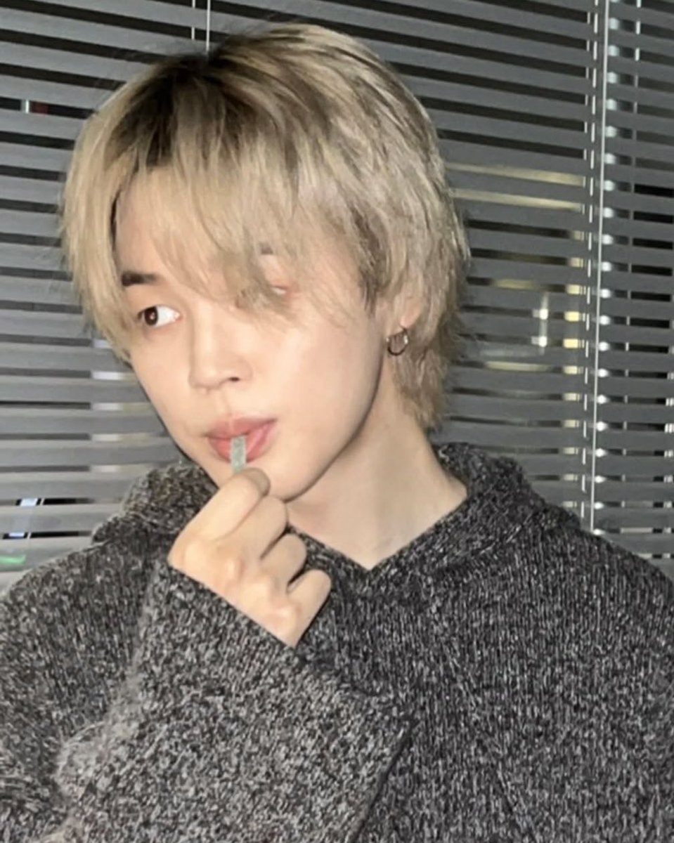 JIMIN JIMIN 💛

I vote Park Jimin for #MostPowerfulAsian2025 <a href="/iconpolls/">ICON</a>