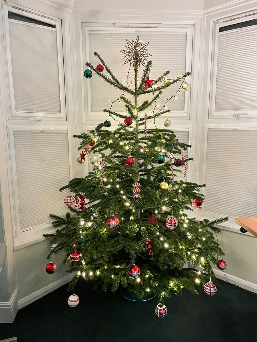 We had a Christmas get-together at the branch last week, giving our volunteers the chance to catch up over a mince pie and a glass of wine. 

Big thanks to Sharon and Susan, who made sure the branch looked suitably festive by putting up the Christmas trees! 🎄🎅🍷