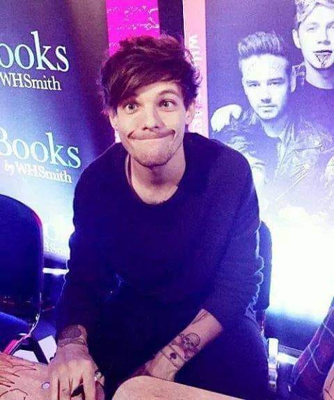 HAPPY 34TH BIRTHDAY TO <a href="/Louis_Tomlinson/">Louis Tomlinson</a> I can't believe you're 34 already. It seems like it was just yesterday you were 18 on the X Factor and look at you now, all grown up and extremely sassy, I can easily beat you in a sass competition, I love you Louis, I always will💙💙💙💙