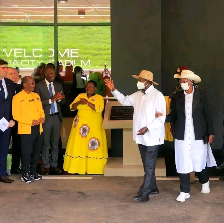 KJBruce2's tweet photo. A special gift to Ugandans on Christmas Eve.
Hoima City Stadium 🏟.
Viva H.E @KagutaMuseveni
Viva First Lady @JanetMuseveni
Viva Gen @mkainerugaba
#SteadfastDevelopment
#ProtectingTheGains https://t.co/ohliloqr7P