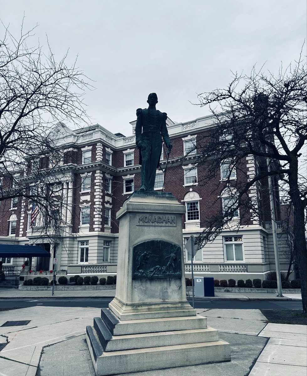 Chasingmytail's tweet image. There is beauty in everything