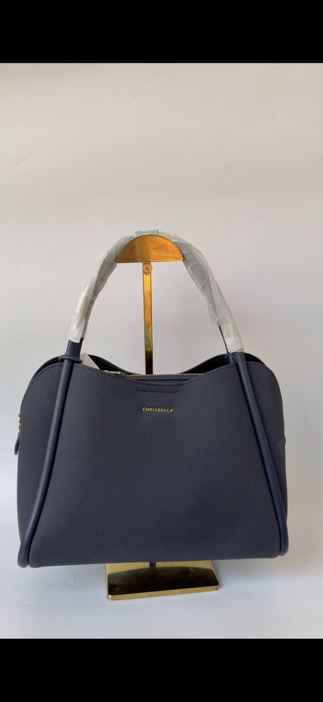 Khasrash__'s tweet photo. We sell quality bags you can trust👜
Clean style ✨

Price: 43000NG https://t.co/KClHJfiXRS