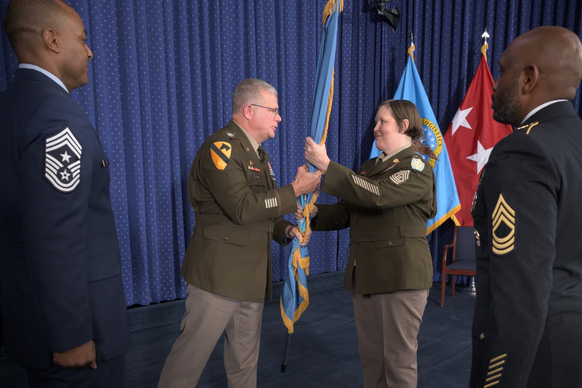 DLAMIL's tweet photo. Throughout 2025, we shared #DLALeadership in action.
📸 Swipe through to revisit a few of our most impactful leadership moments of the year. Thank you to our workforce and partners for your continued dedication in support of the #warfighter!
#YearInReview @DeptofWar https://t.co/DuvsDYsBjV