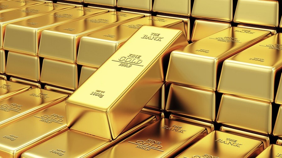 Nairametrics's tweet photo. Gold breaks $4,500 mark as precious metals rally to historic highs  -  https://t.co/xzaI2tLxJM https://t.co/CyS96gEgEx