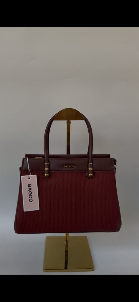 Khasrash__'s tweet photo. We sell quality bags you can trust👜
Clean style ✨

Price: 32000NG https://t.co/IKyYwDh9rK