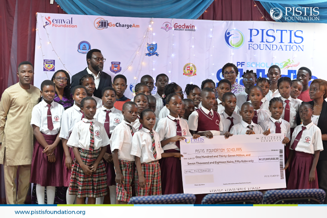 PISTISFDN's tweet image. A Warm Christmas Eve from Our Family to Yours

On this Christmas Eve we pause to celebrate peace, kindness and community. Our scholars, volunteers, staff and partner schools are at the heart of everything we do. Wishing you a restful, joy-filled season. 💛

#PistisFoundation