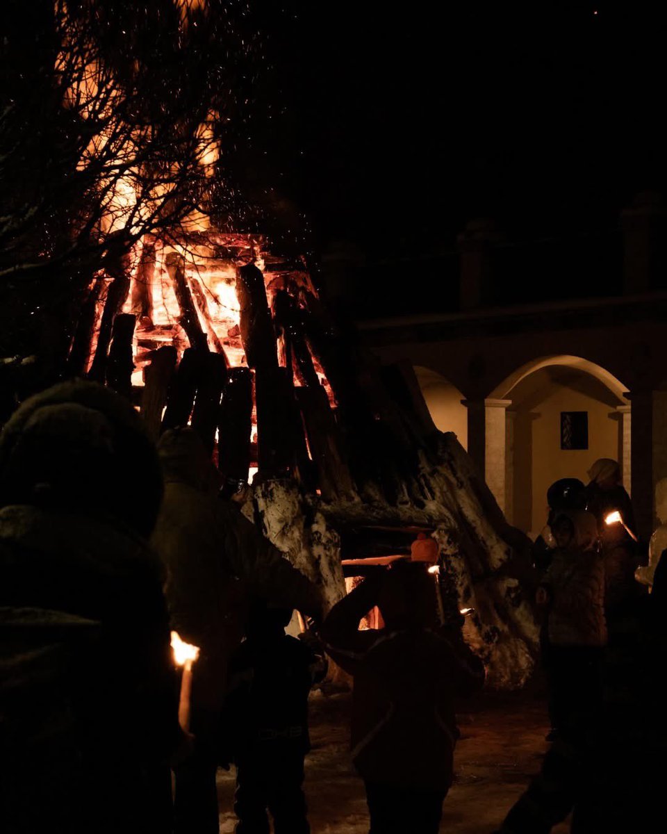 i_Spirito's tweet image. Cappadocia, Opi e Villetta Barrea 🔥 🔥 anche quest’anno complimenti ai fuochisti #MerryChristmas #BuoneFeste