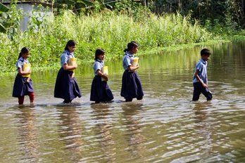 #ECW firmly believes that the race against the #ClimateCrisis starts with education.

#Education is key to successful #ClimateAction so that no one is left behind!

#KeepHopeAlive @AFD_En @JICA_Direct_En @DFAT <a href="/EU_Partnerships/">EU International Partnerships 🇪🇺</a> <a href="/BMZ_Bund/">Bundesentwicklungsministerium</a> @Noradno <a href="/SpainMFA/">Spain MFA</a> #222MillionDreams✨📚