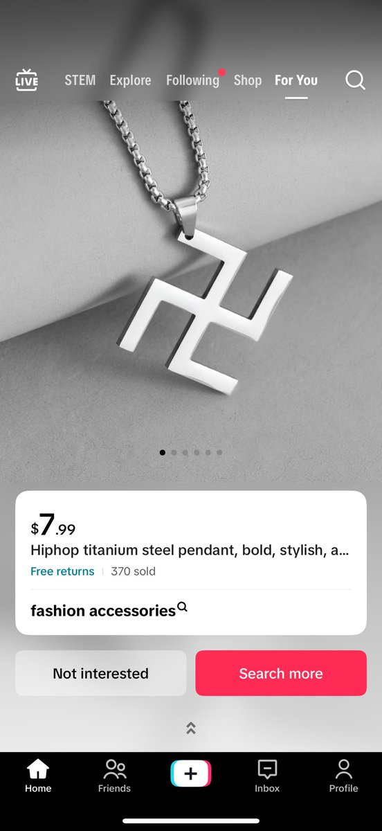 Danny_Ray95's tweet photo. Yoooo Wtf is the TikTok shop ads on? 😬 https://t.co/aw4gIMpd5Y