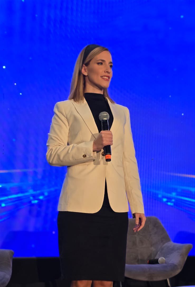 TalMeir2's tweet image. מנחה הערב את כנס ״נצח ישראל״ בתל אביב 
עם המון אנשים טובים ערכיים ואידיאולוגיים 
שמביאים טונות של אופטימיות 
🙏🏻❤️🙏🏻