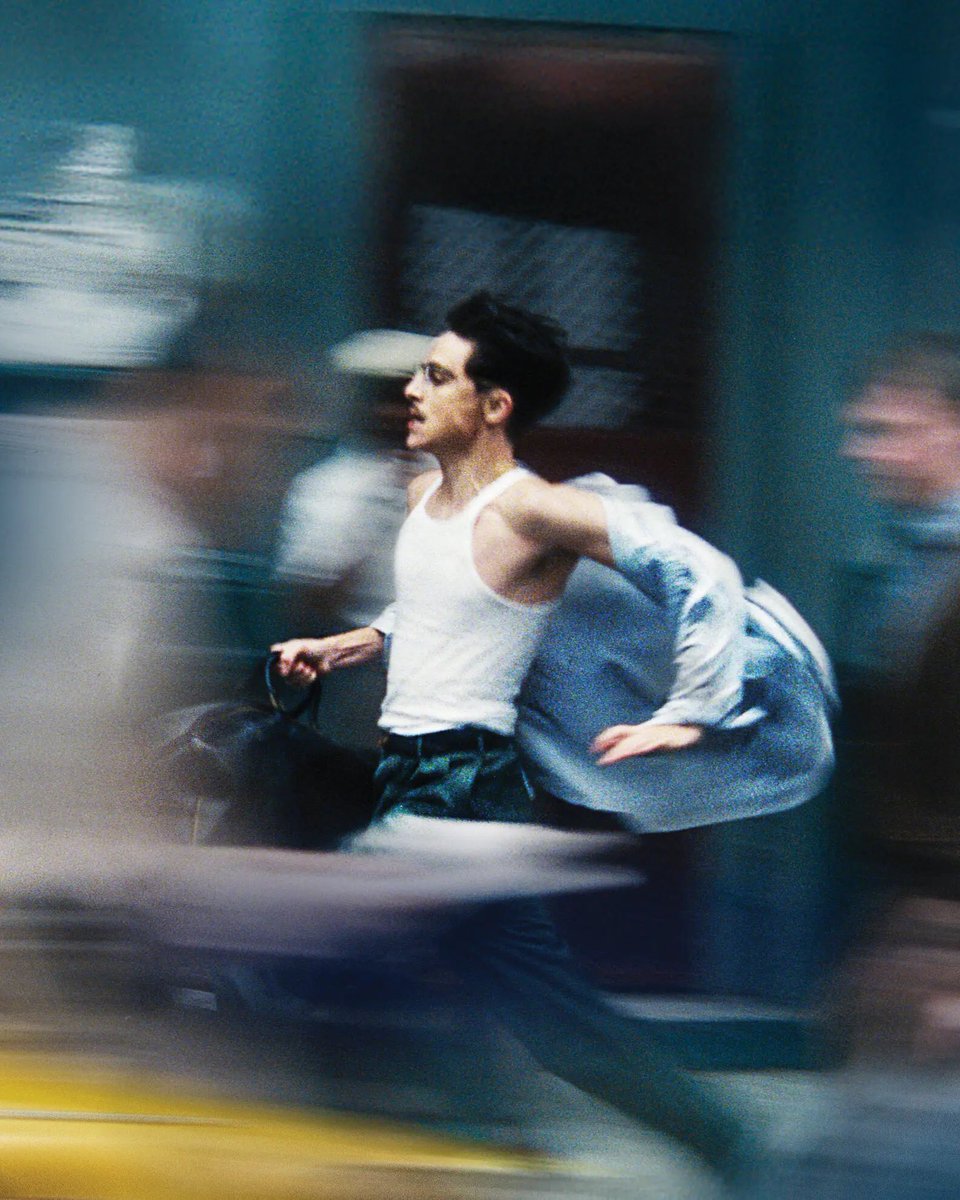 DiscussingFilm's tweet image. ‘MARTY SUPREME’ is tracking for a $12M – $18M domestic opening weekend

Budget is $70M

(Source: boxofficepro.com/weekend-previe…)