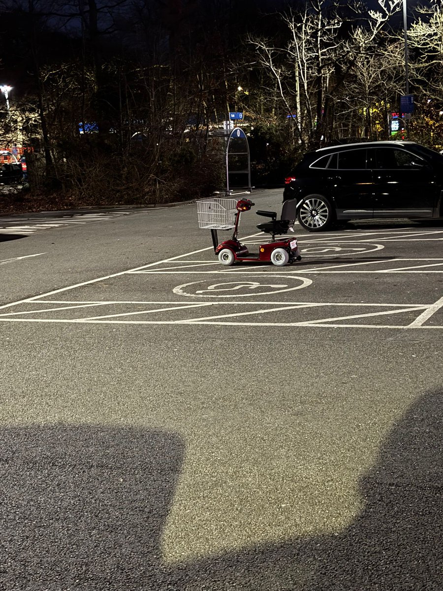 Tesco's Highwoods Colchester just so funny 🤣🤣🤣🤣