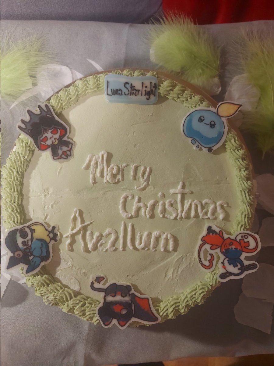 Luna_Starlight2's tweet photo. Merry Christmas, Avallum🎄
This cake was made entirely by me,
with love, to thank you for all the joy you bring💫
It's my Christmas gift for all of you💫
#Cassthetic #Lunography #galeGallery #BobRosco #Netherrizz https://t.co/ns9aqBGzNp