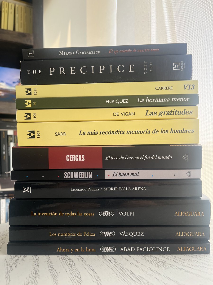 mauzser's tweet photo. Mejores lecturas del 2025 #libros #bibliofilo https://t.co/kojk3HoTnY