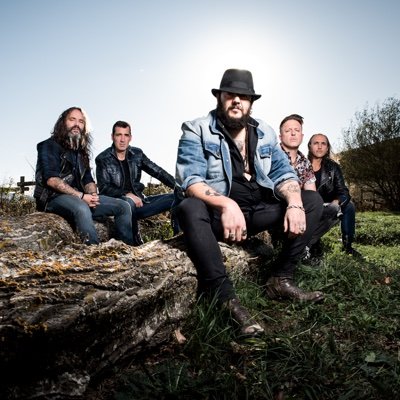 Hoy <a href="/losmareaoficial/">Los Marea Oficial</a> cumplen 28 años. Eso sí que fue una Nochebuena y bien aprovechada