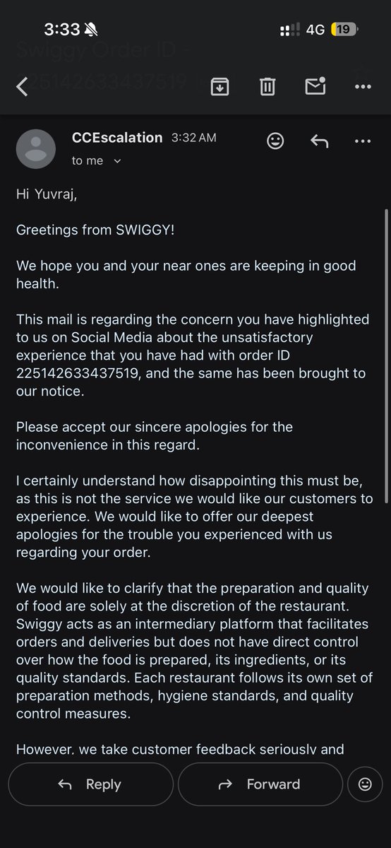 Youwe245's tweet photo. My swiggy order no is #225142633437519. I got chicken bone in roll which was supposed to be boneless. It got stuck in my throat. I posted about this on X. I am swiggy black customer paying Rs 399 for 3 months. And now check their stupid reply.
@SwiggyCares @Swiggy https://t.co/VVpmKonbpA