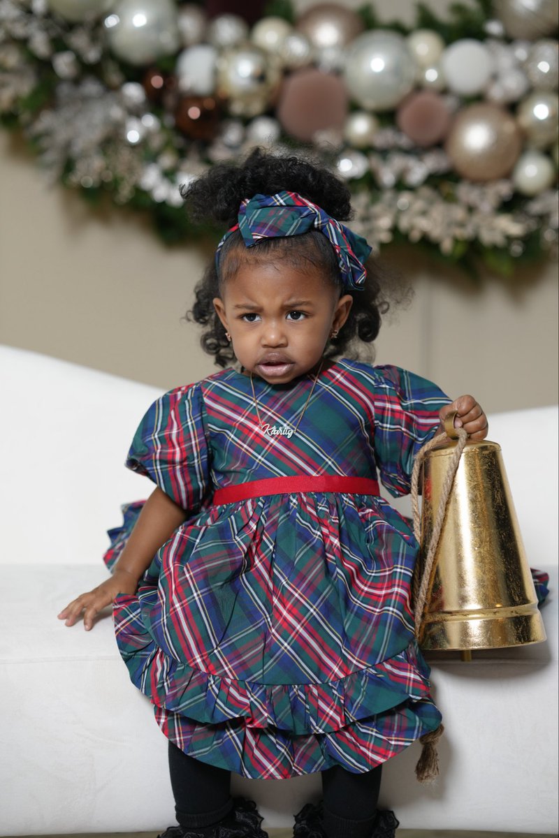 kashdoll's tweet photo. Merry christmassssss https://t.co/T6bERnOMAg