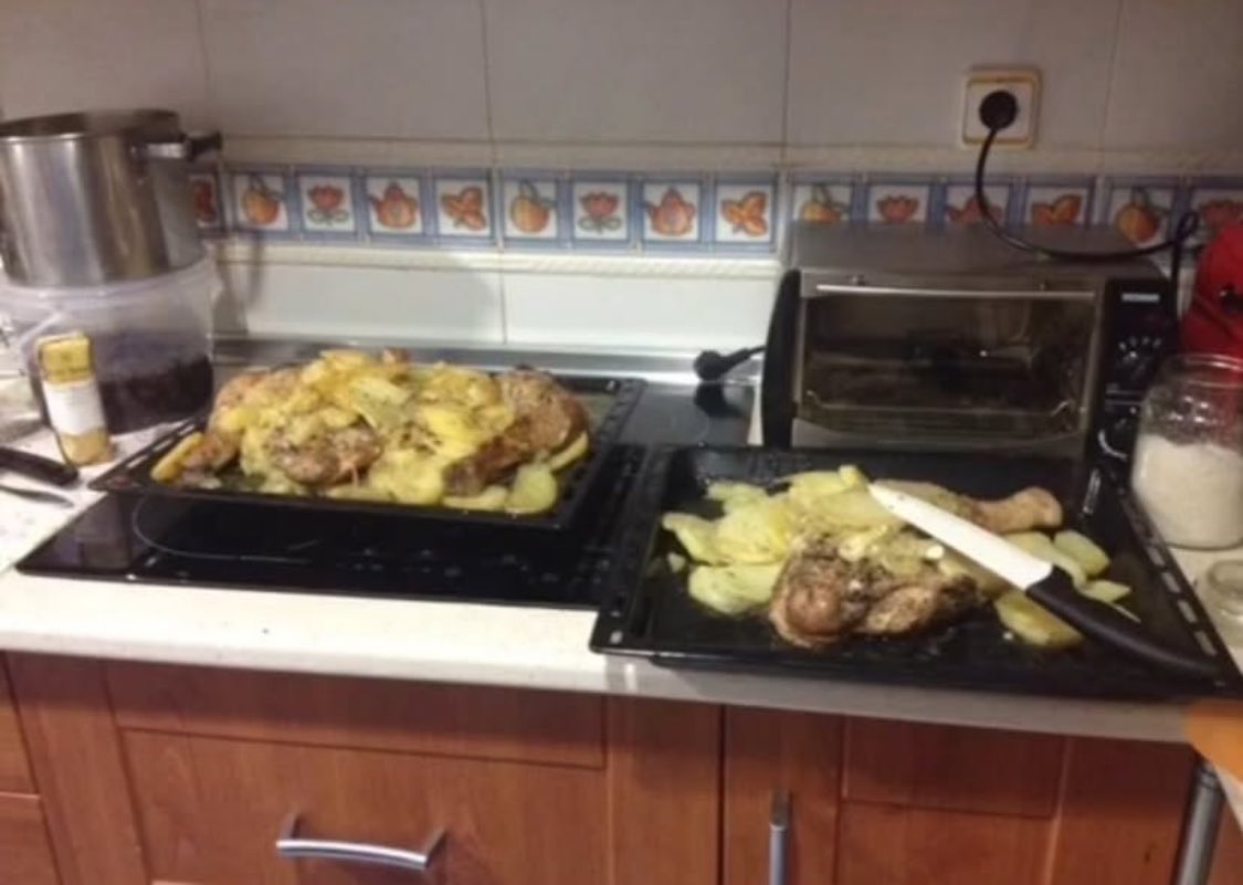 imjannn_'s tweet photo. pues nada, en mi casa ya tenemos la cena preparada, esperemos que no se lie ninguna.. https://t.co/0X5DvAM1zr