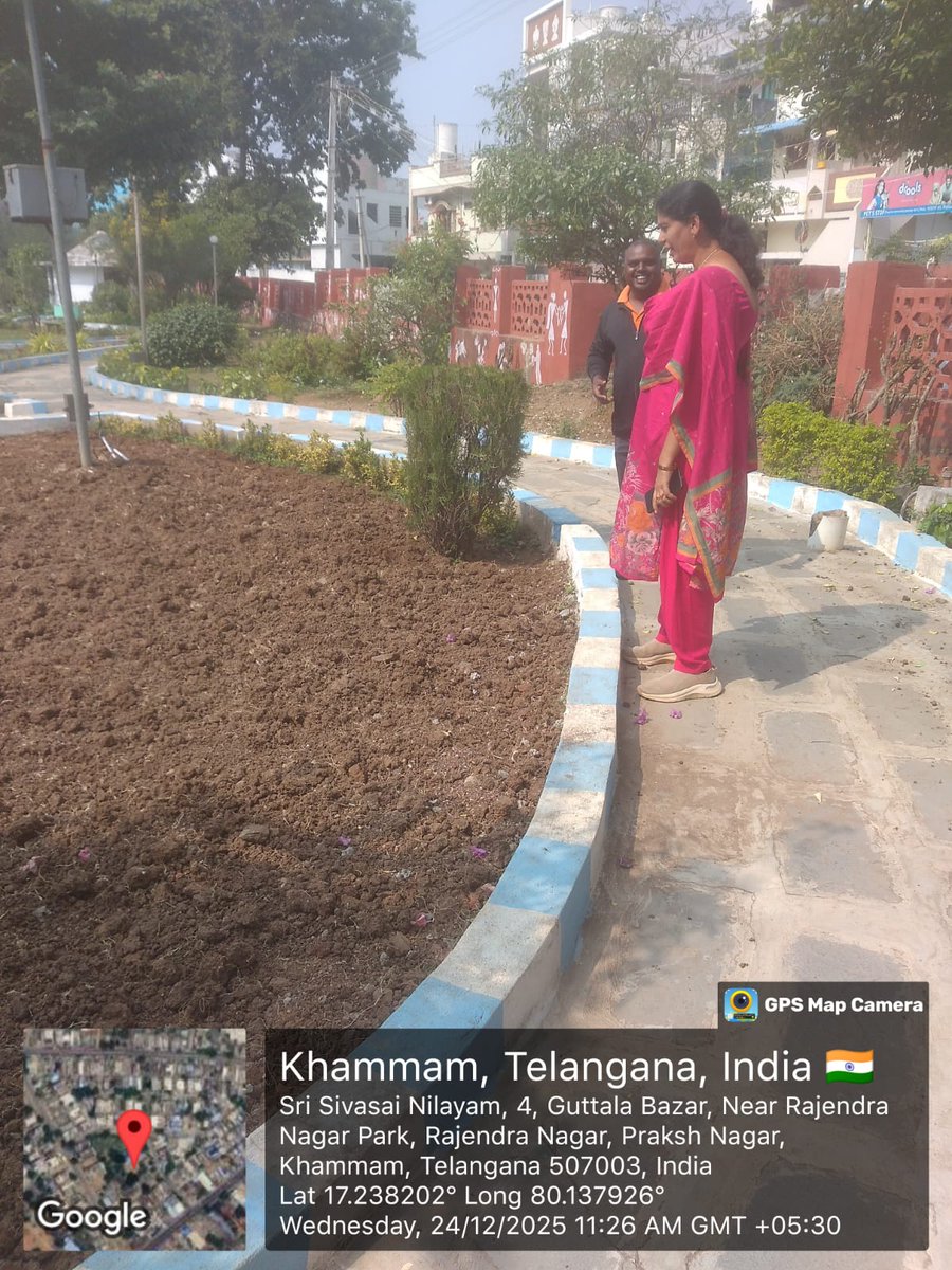MC_Khammam's tweet image. Horticulture officer at Gandhi Park today! Inspected plantation zones, emphasized community involvement for greener spaces in Khammam. 🌳🌿
#GoGreen #PublicSpaces
.
.
@TelanganaCMO @Collector_KMM @cdmatelangana @TelanganaCS
 @revanth_anumula @INC_Ponguleti @Tummala_INC