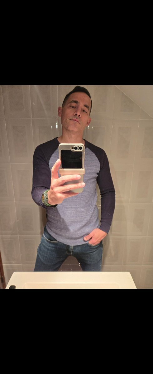 Alejandro tweet media