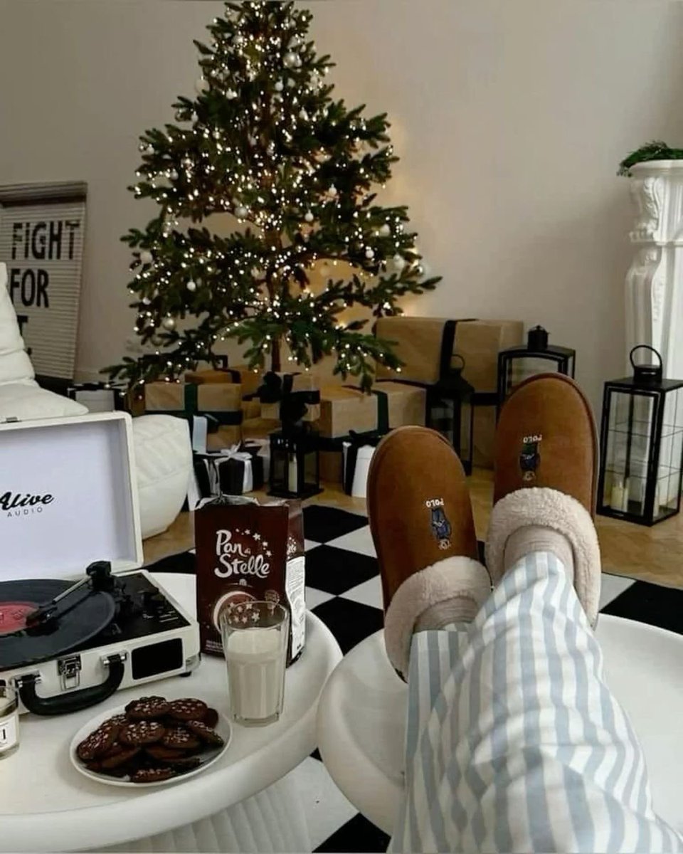 classyladylife's tweet photo. Christmas days ✨🎄 https://t.co/9T82RjHLcZ