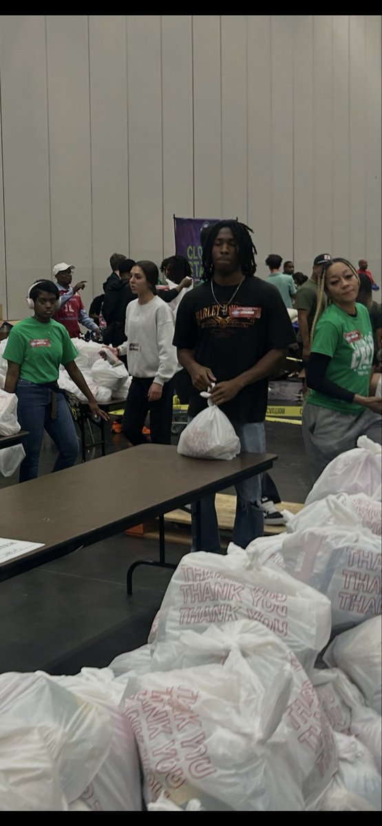 Ahmad R. Traylor tweet media