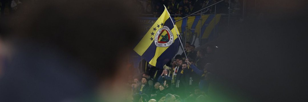 Fenerbahçe Türkiye'dir, Fenerbahçe Halktır, Fenerbahçe yenilmez.