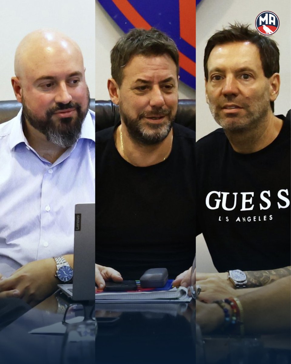 🚨✍🏼 SAN LORENZO VUELVE A ESTAR OPERATIVO.

Sergio Costantino (presidente), Martín Saiz (seceretario) y Enrique Ronzoni (tesorero) son quienes van a tener la firma en San Lorenzo, para poder volver a ser un club operativo.

👉🏼 En los próximos días intentarán resolver los casos