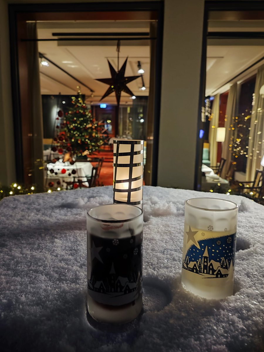 bonusbirkafa's tweet photo. Glühwein, Weinachten, und ein frohes Fest🍷🇩🇪 https://t.co/RGu0ChFqiz