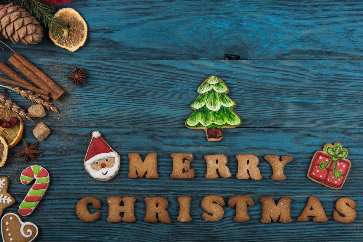 PerryKnifeWorks's tweet photo. Want to wish all our amazing customers a #merrychristmas 🎄🎄 https://t.co/9Ng09E3RGA