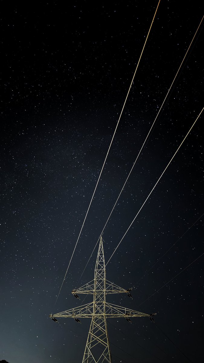 OfficiallMouh's tweet image. ليلة تحت النجوم