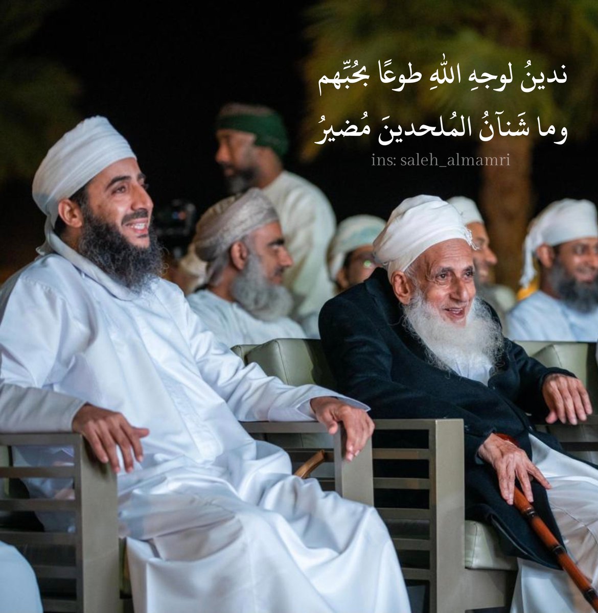 saleh9542's tweet photo. "نَدينُ لوجهِ اللهِ طوعًا بحُبِّهم
وما شَنآنُ المُلحدينَ مُضيرُ" https://t.co/ZxCIE6Ya5j