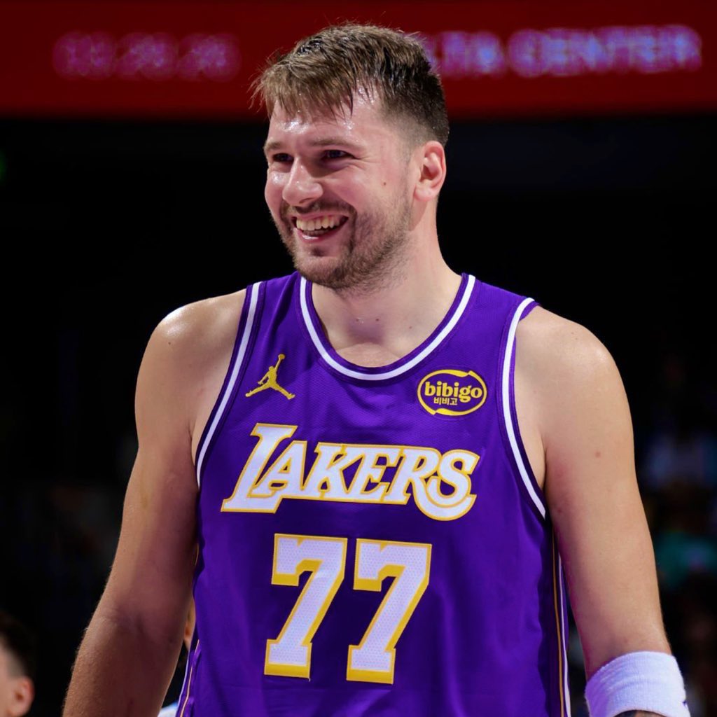 LakeShowYo's tweet photo. BREAKING: LUKA WILL RETURN TOMORROW VS ROCKETS 🎄 https://t.co/VpN6W5CV1c