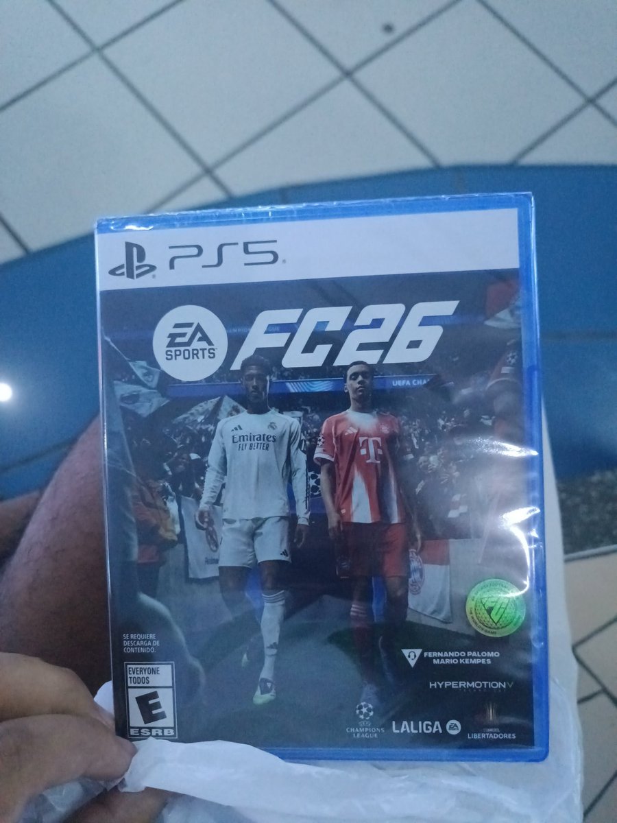 GodDemon_Master's tweet image. No me juzguen.
Esto es un regalo sorpresa para mi hermano.