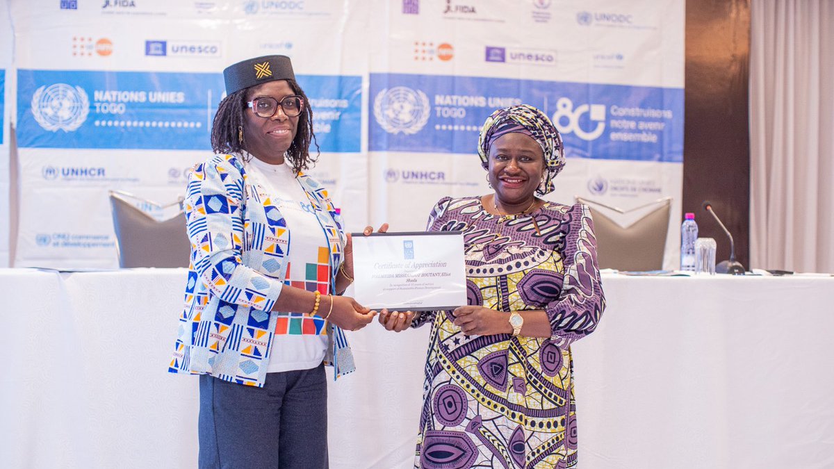 UN_Togo's tweet photo. Nous avons célébré des carrières d’exception de nos collègues après 10, 15, 20 et 30 années au sein des Nations Unies @UNFPA_TOGO, @Unicef_Togo, @PnudTogo, @wfptogoCD.

Un hommage appuyé pour leur contribution exemplaire au développement durable.

#ProudUNStaff https://t.co/z7iyIgRUVK