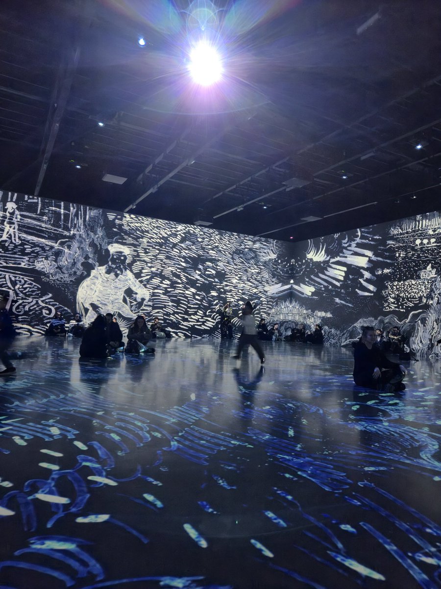 Vincent Van Gogh adamdır.