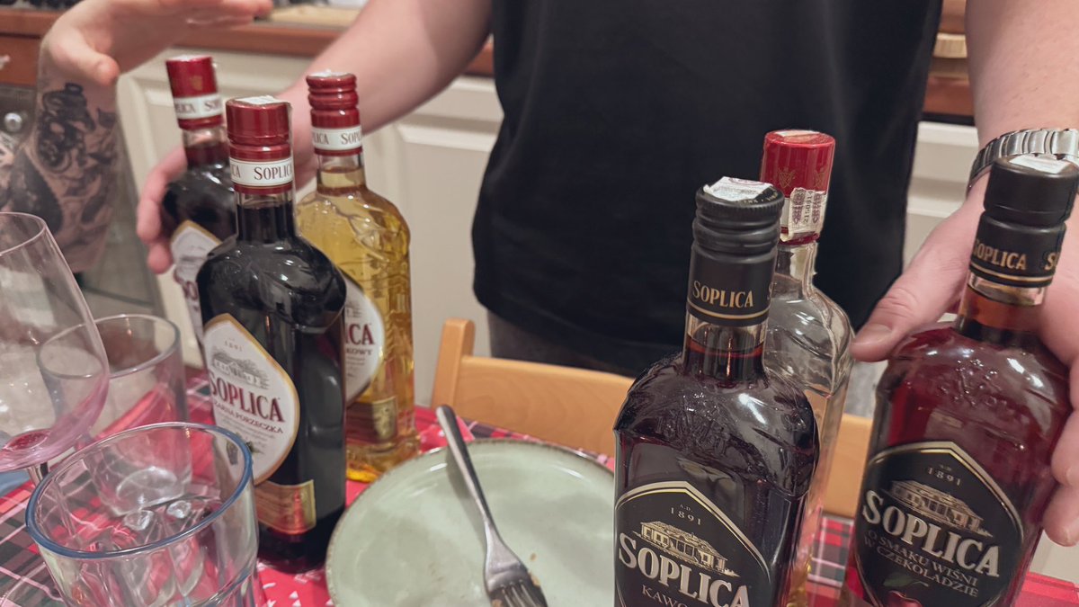 William 🥡 🍺 tweet media