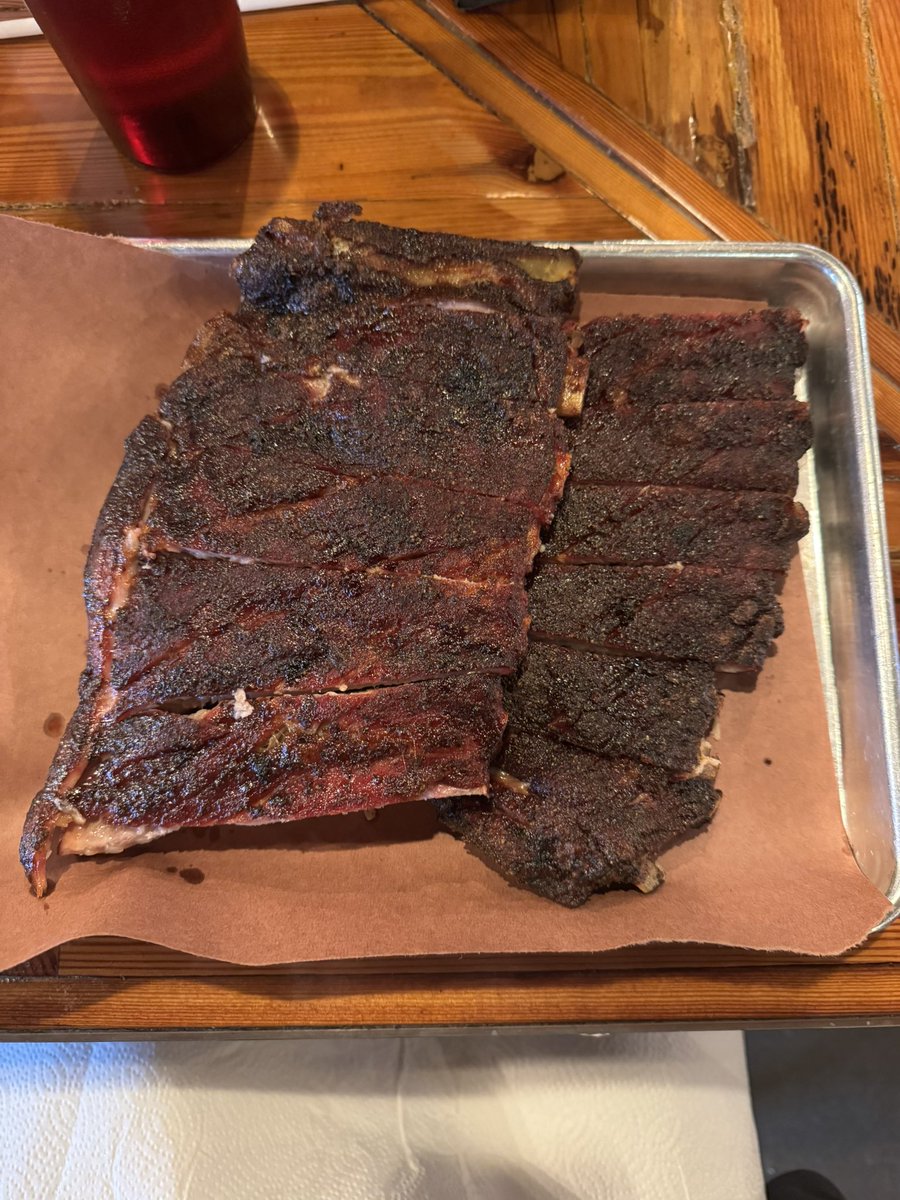 spartyryanh's tweet image. Christmas Eve well spent🤘🏻❄️🍖 @MeatBBQ @LyntzJohnson @logg666 @OldTownLansing @Q106 @LSJNews @downtownlansing @CityPulse @lansingmichigan @GuyFieri @FoodNetwork